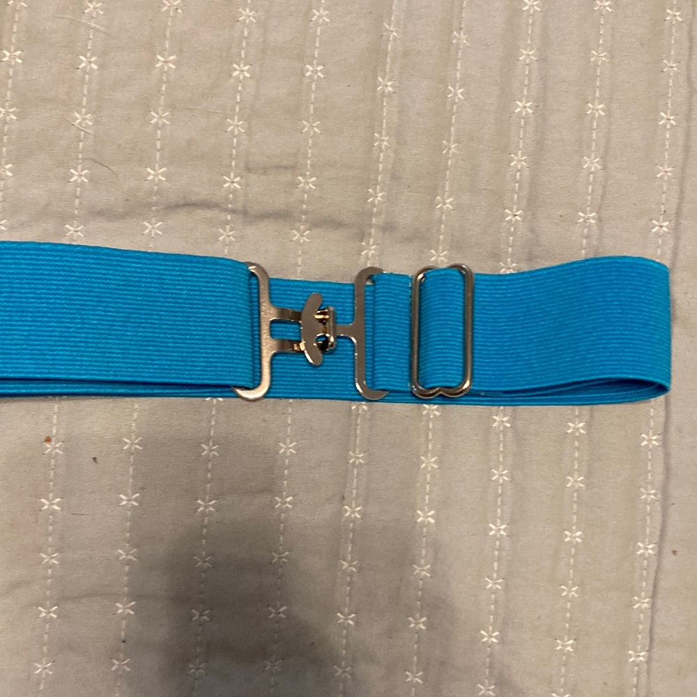 1.5 in blue elastic belt for equestrians